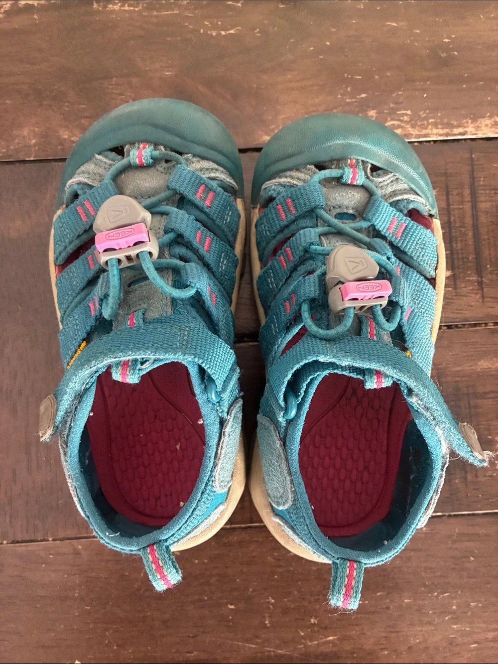KEEN Newport H2 Kids 10 Teal and Pink Water Shoe/Sandal